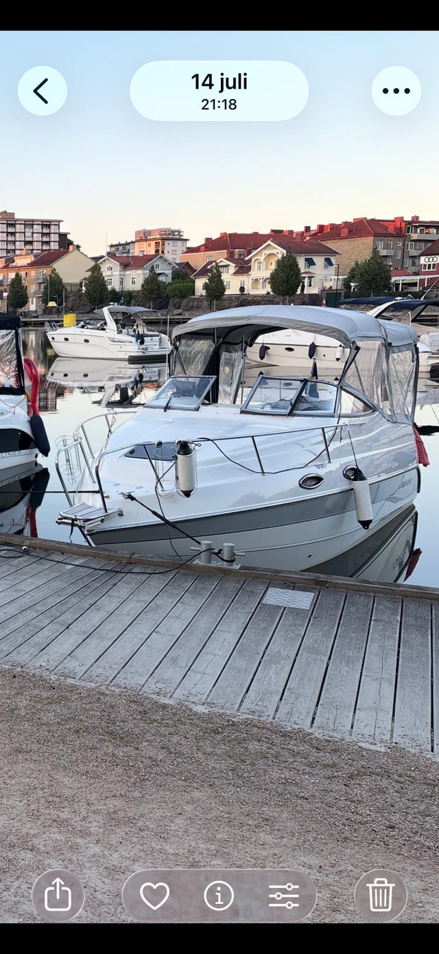 Stingray 240 CS