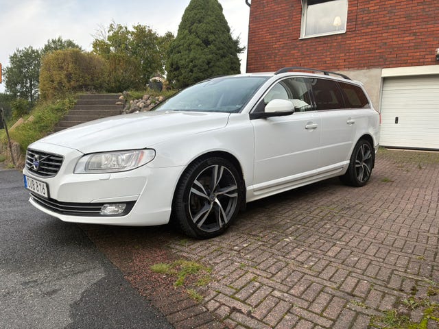 Volvo V70 2015