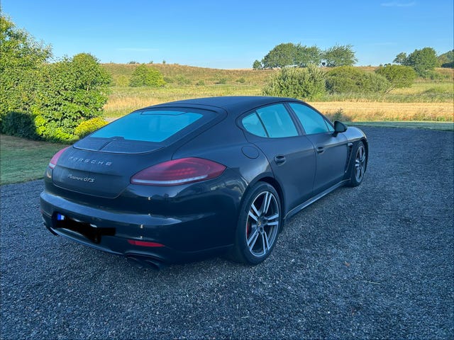 Porsche Panamera GTS 2014