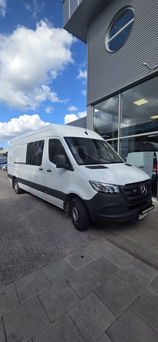 Mercedes-Benz Sprinter 317 2023