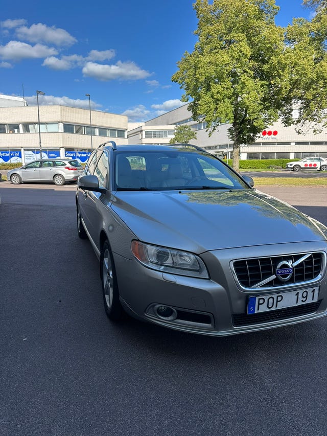Volvo V70 2011