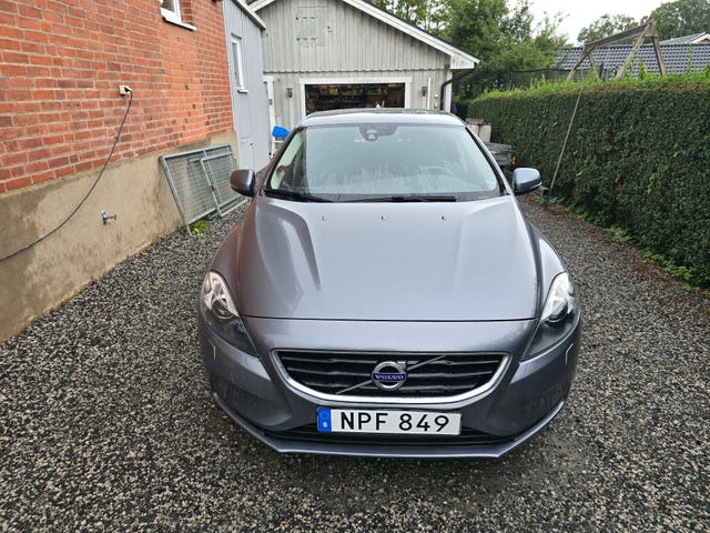 Volvo V40 2015