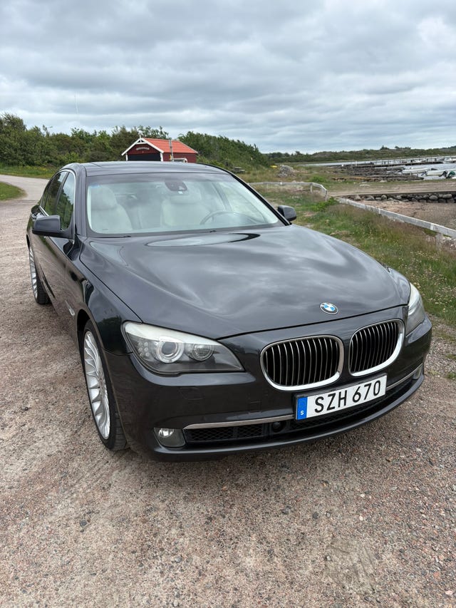 BMW 740d 2010