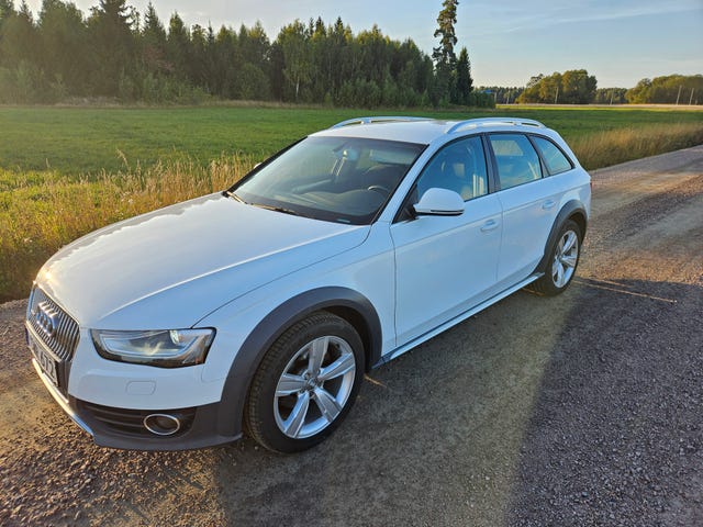 Audi A4 allroad 2015