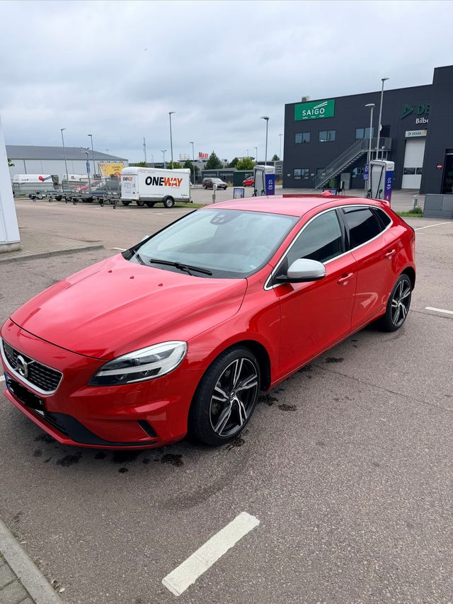 Volvo V40 2019