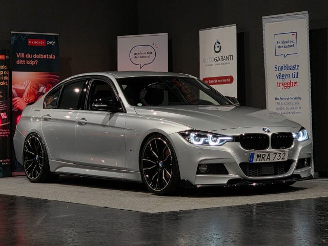 BMW 330e 2017