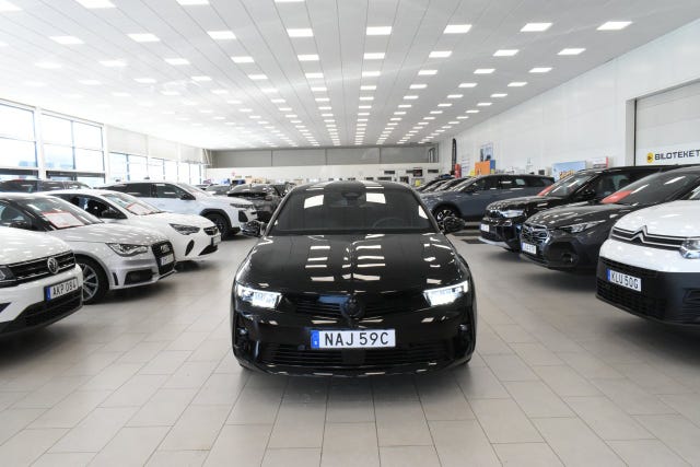 Opel Astra 2024
