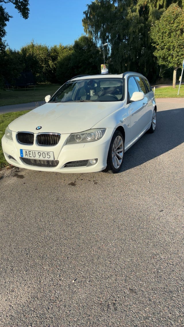 BMW 320d 2011
