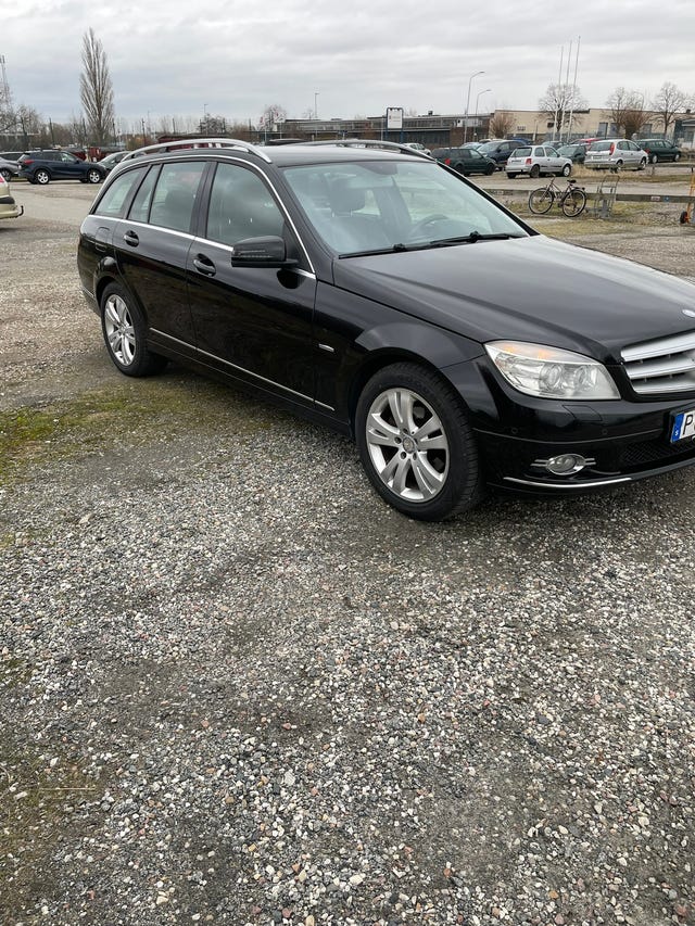 Mercedes-Benz C220 2011 – bild 2