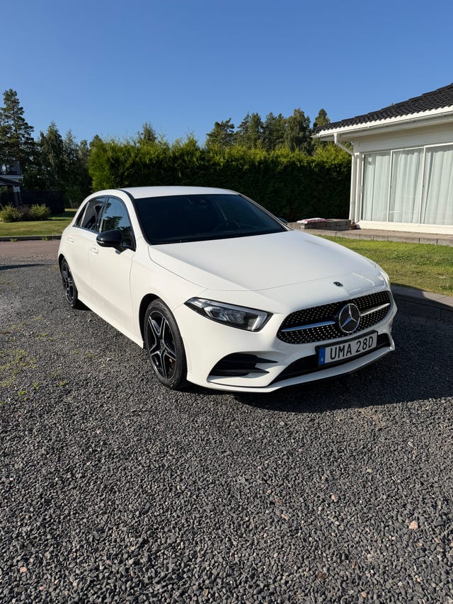 Mercedes-Benz A180 2021