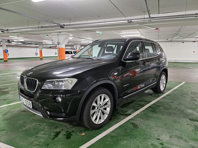 BMW X3 2011