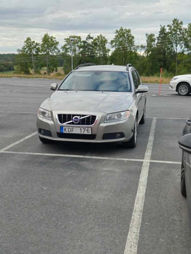 Volvo V70 2010