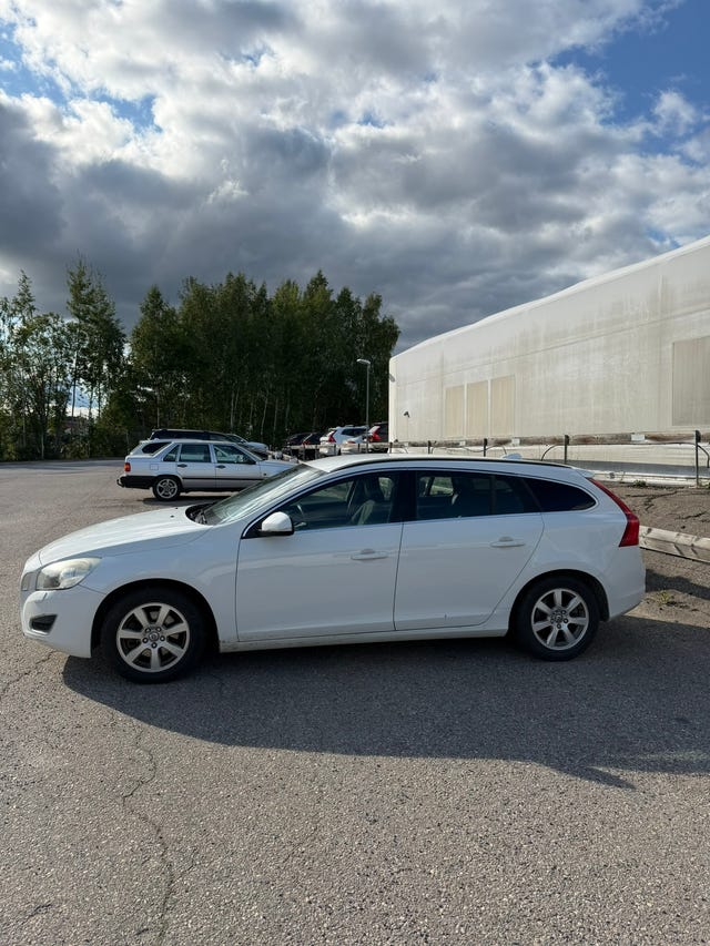 Volvo V60 2011