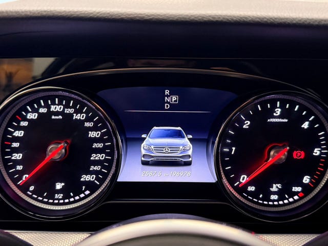 Mercedes-Benz E 200 2019 – bild 4