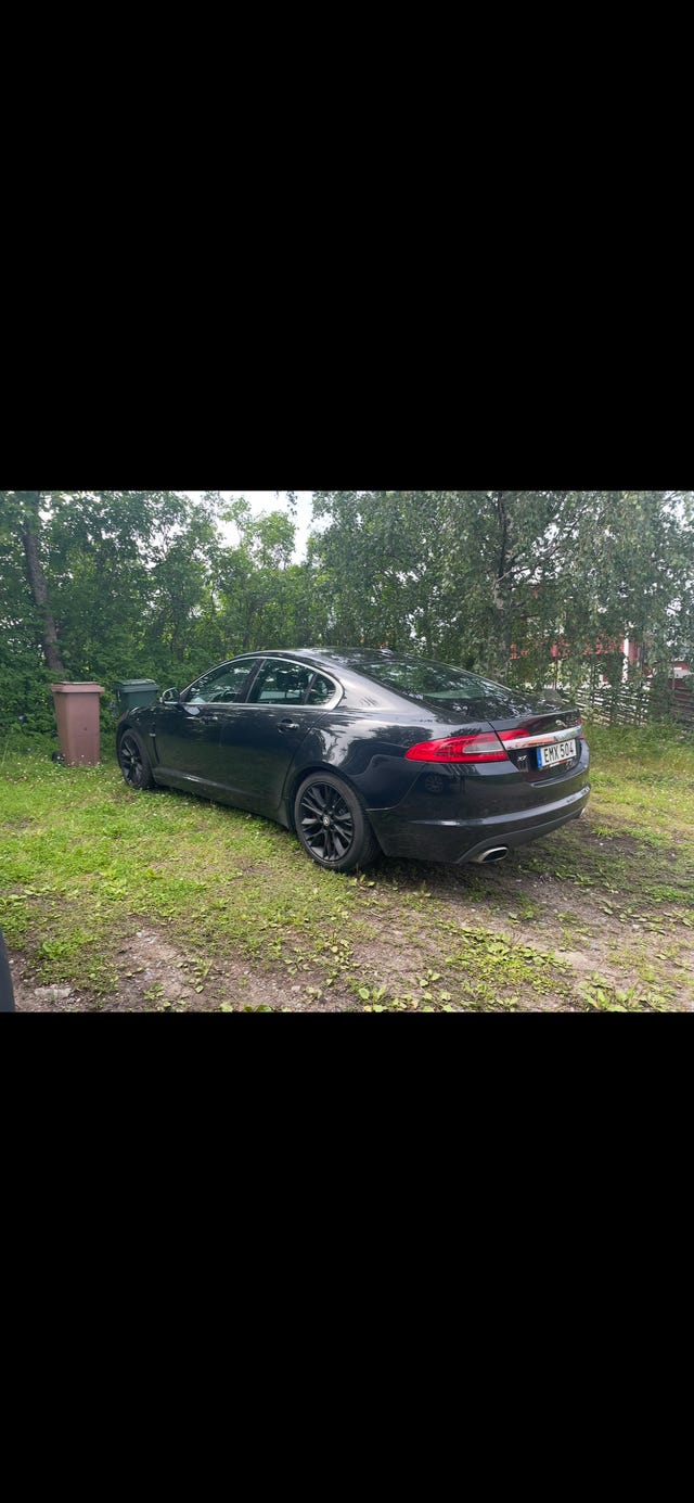 Jaguar XF 2009