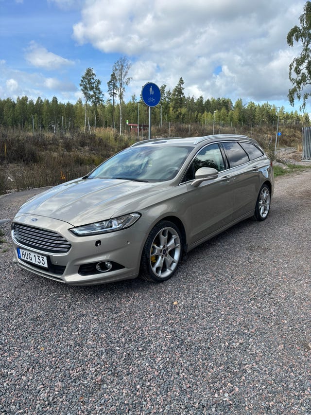 Ford Mondeo 2015