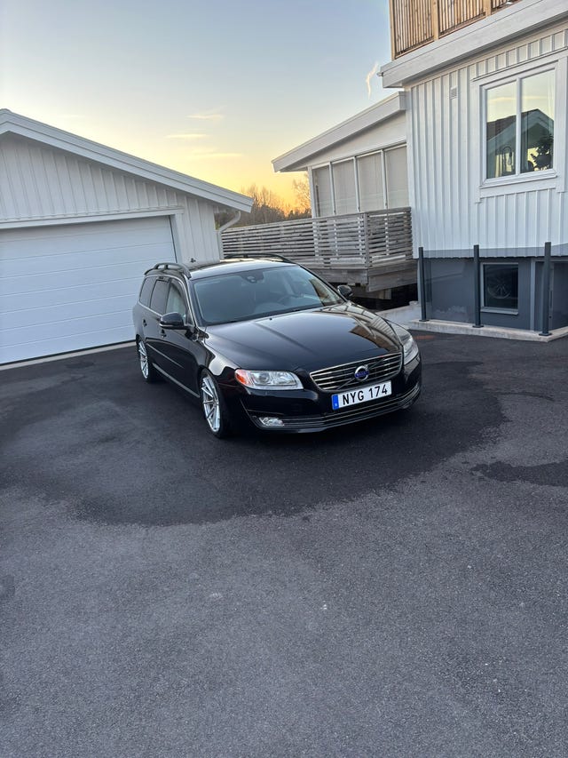 Volvo V70 2014