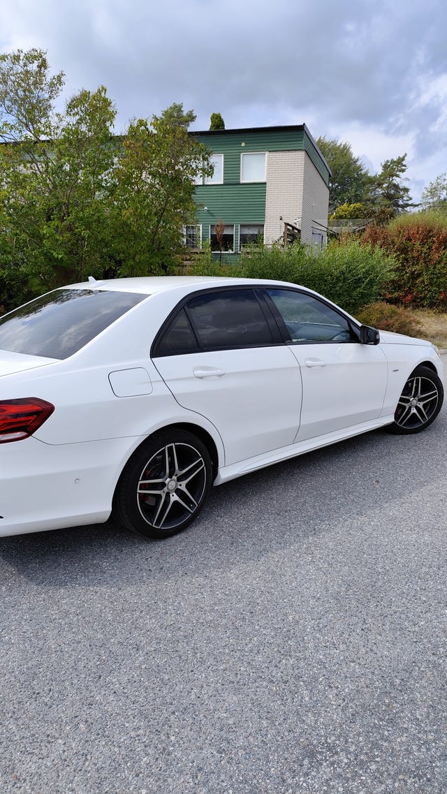 Mercedes-Benz E220 2016