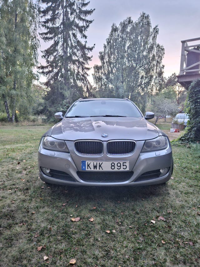 BMW 320i 2011