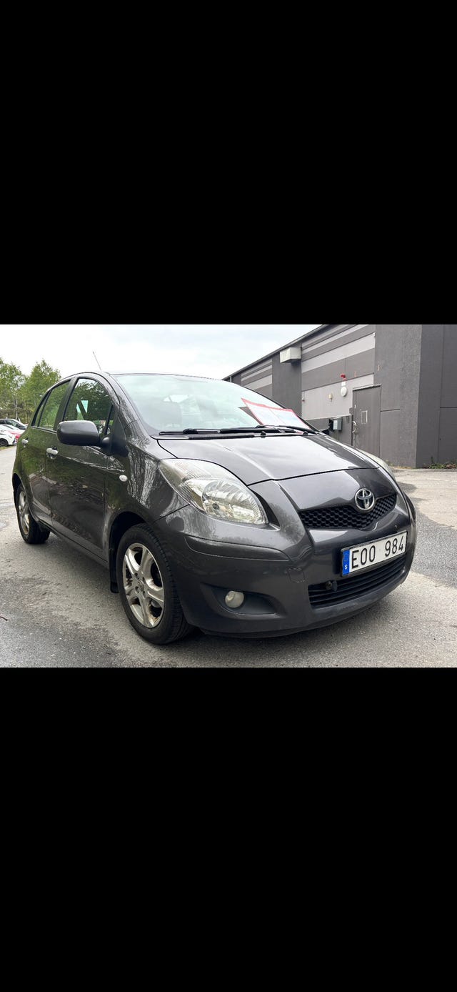 Toyota Yaris 2011