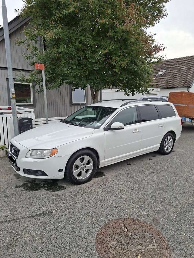 Volvo V70 2011