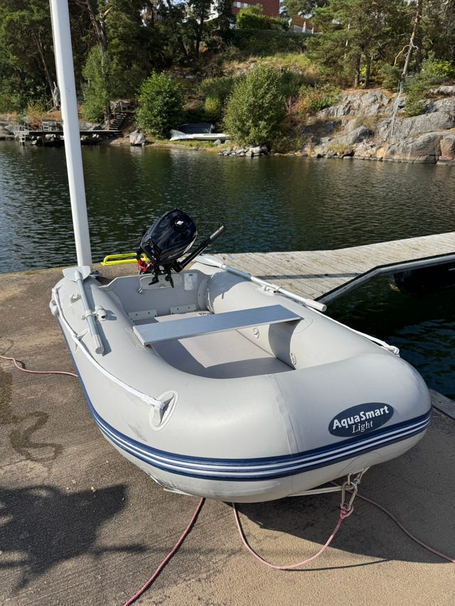 Gummibåt med 3.5 hk motor