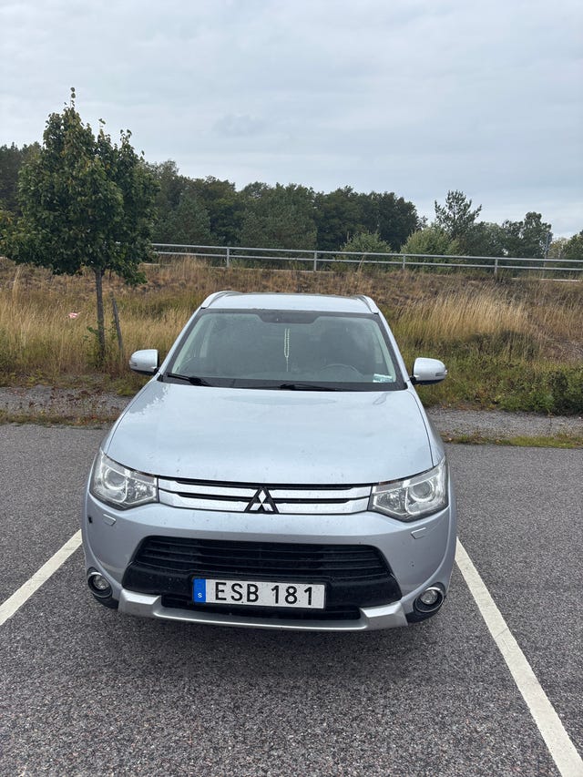 Mitsubishi Outlander 2015