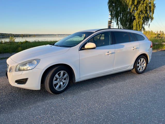 Volvo V60 2011