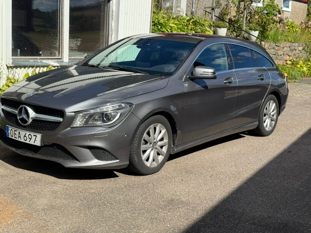 Mercedes-Benz CLA 220 d 2016