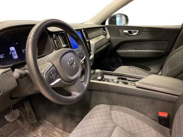 Volvo XC60 2023 – bild 2