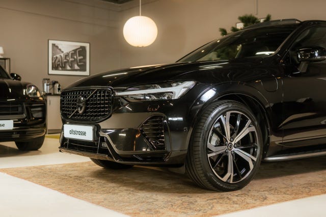 Volvo XC60 2025 – bild 2