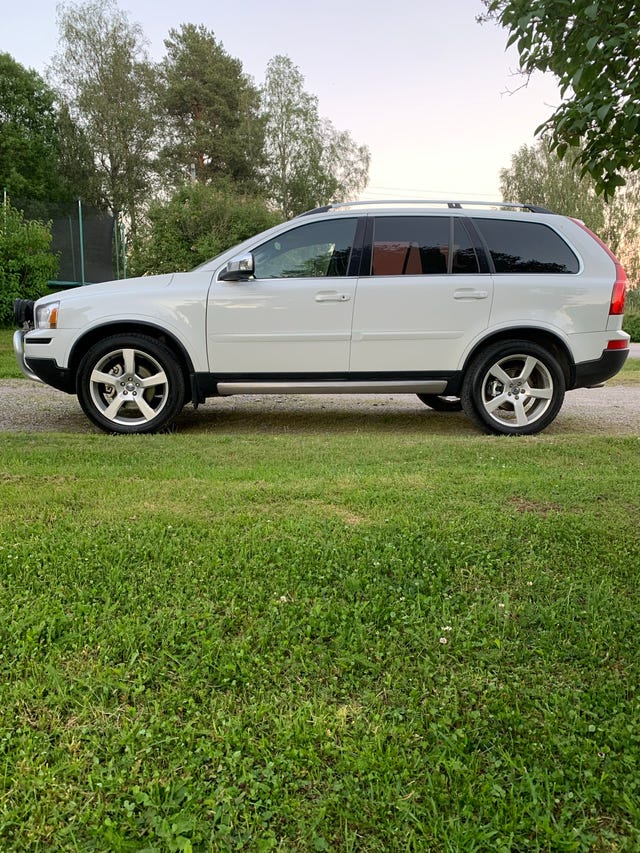 Volvo XC90 2011