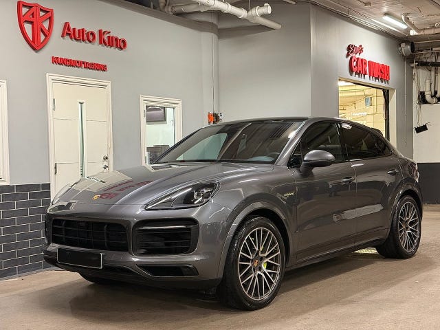 Porsche Cayenne 2021