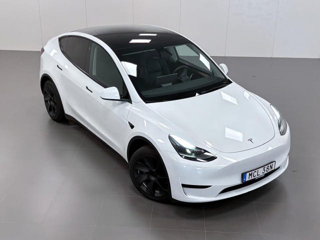 Tesla Model Y 2023