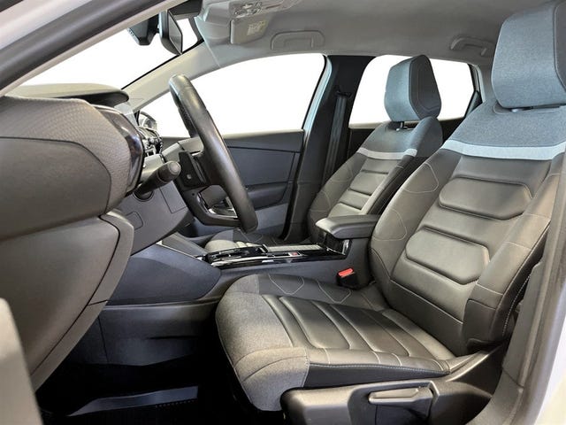 Citroen C4 2023 – bild 4