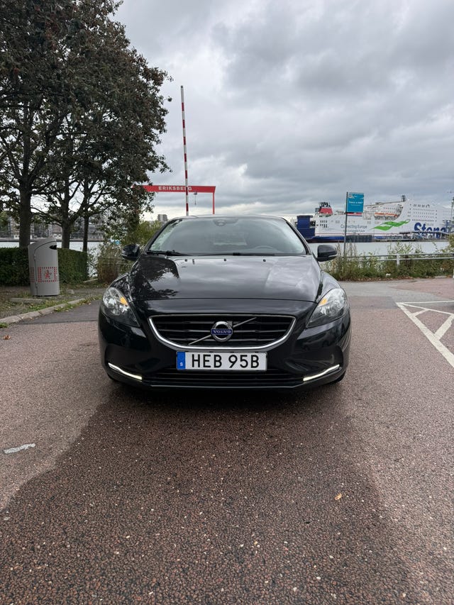 Volvo V40 2016