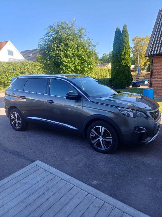 Peugeot 5008 2017