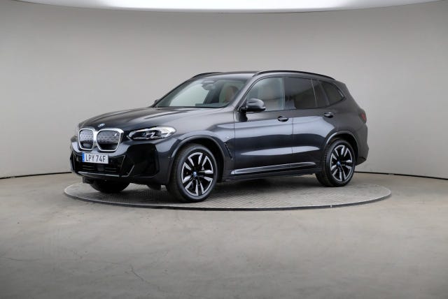 BMW iX3 2023