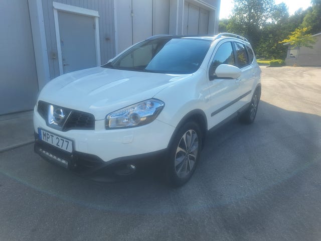 Nissan Qashqai+2 2011