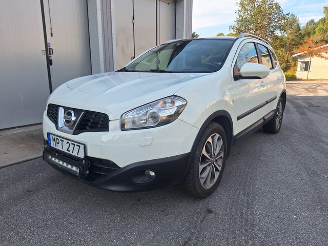 Nissan Qashqai+2 2011