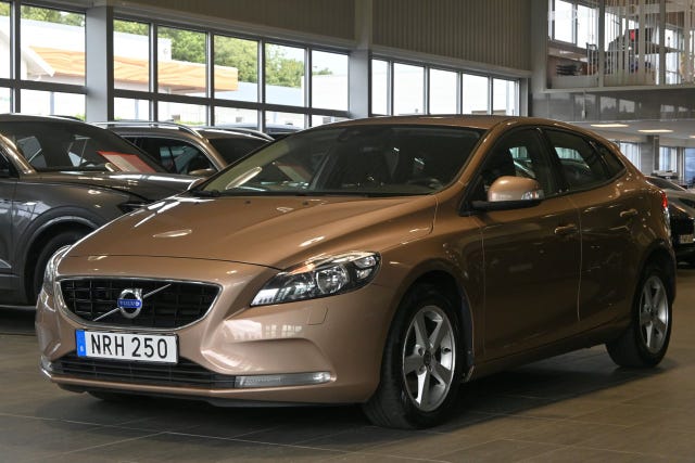 Volvo V40 2015