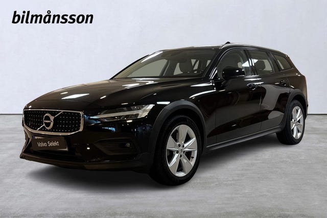 Volvo V60 Cross Country 2021