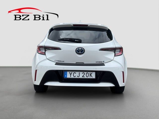 Toyota Corolla 2022 – bild 4