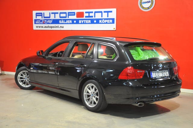 BMW 320d 2011 – bild 4