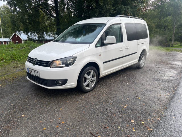 Volkswagen Caddy Maxi 2011