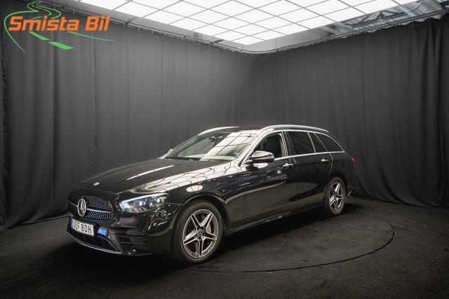 Mercedes-Benz E300 2023