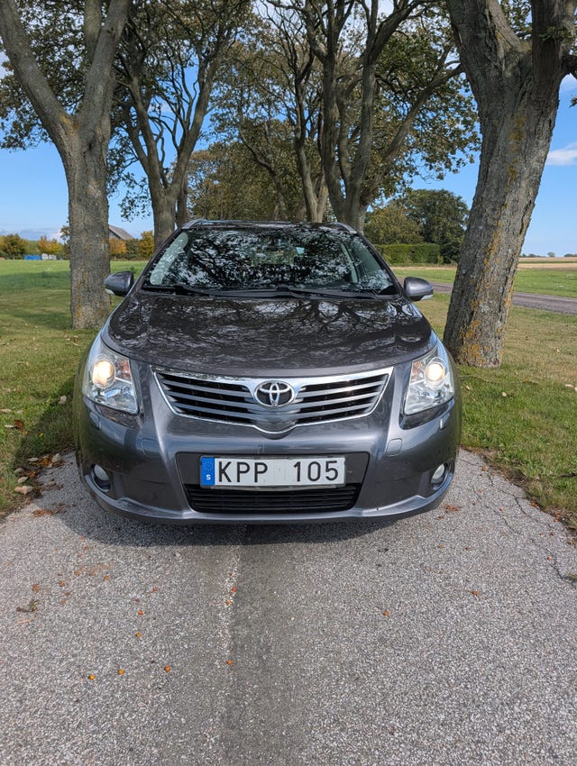 Toyota Avensis 2010