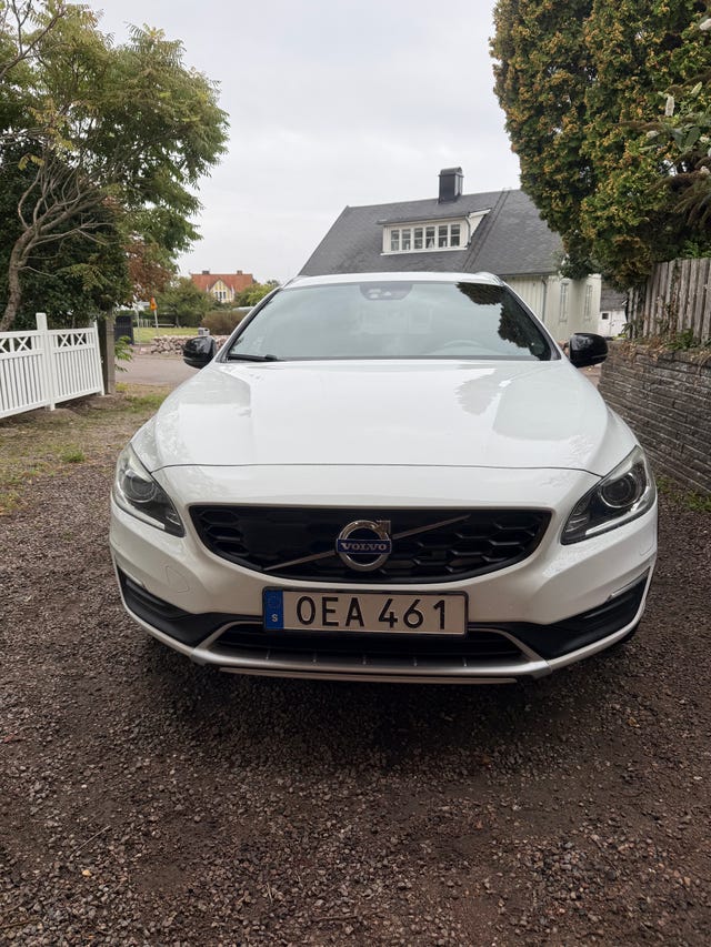Volvo V60 Cross Country 2017