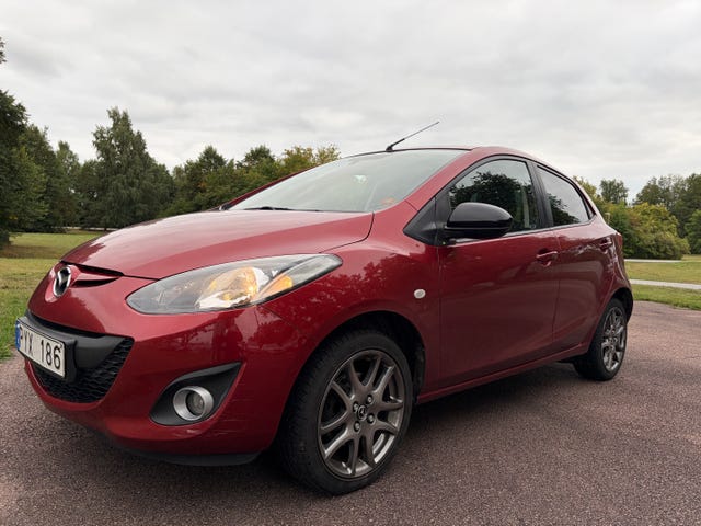Mazda 2 2013