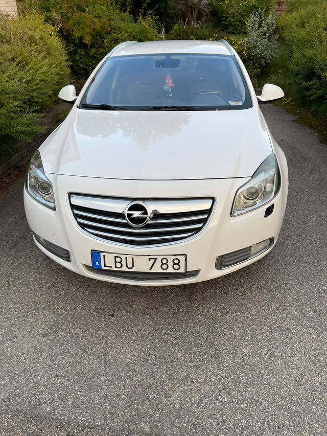 Opel Insignia 2011